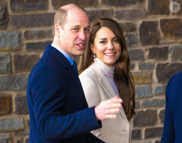 Le prince William, prince de Galles, et Catherine (Kate) Middleton, princesse de Galles, arrivent au centre de loisirs et de remise en forme Aberavon à Port Talbot, pour rencontrer les communautés locales et découvrir comment le sport et l'exercice peuvent favoriser la santé mentale et le bien-être. Le 28 février 2023. Sur place, ils ont participé à un cours de spinning. 
Backgrid USA / Bestimage