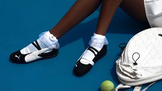 Sneakerina : Cette chaussure hybride entre basket et ballerine est en train de détrôner les sneakers classiques, 8 modèles à shopper !