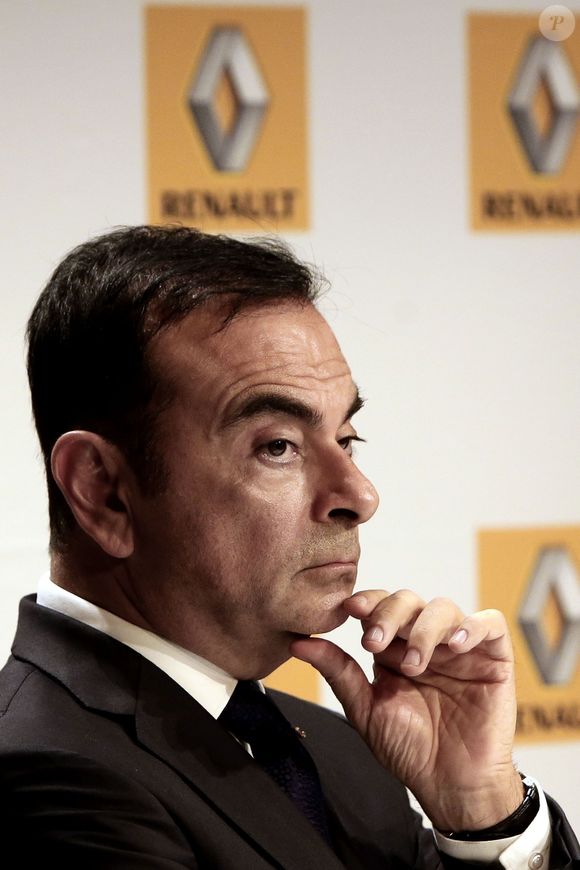 Info - Rachida Dati et Carlos Ghosn visés par un procès pour corruption, à la demande du parquet national financier - Carlos Ghosn et Emmanuel Macron lors d'une conférence de presse pour l'inauguration d'une chaine de production sur le site de Renault Sandouville le 30 septembre 2014.

© Stéphane Lemouton / Bestimage