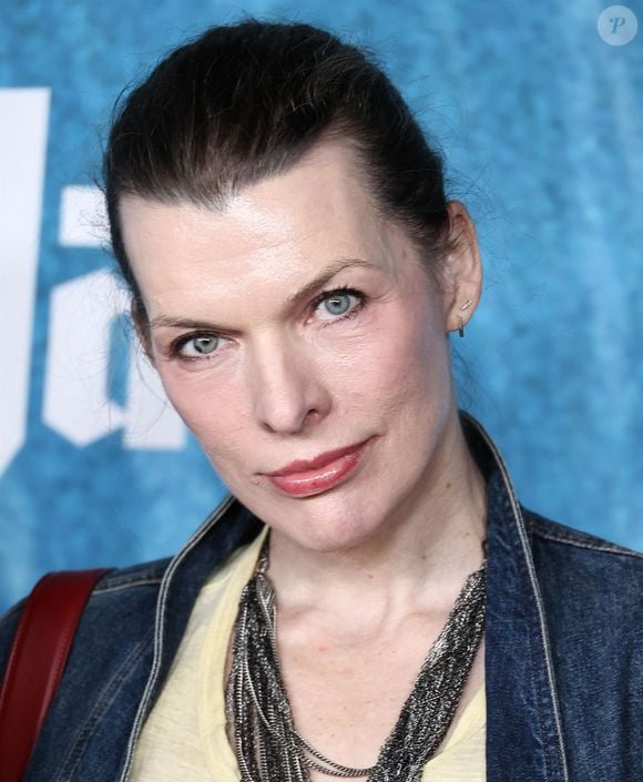 L’actrice et chanteuse américaine avait rencontré Luc Besson sur le tournage du film "Le Cinquième Élément" en 1996 et avait partagé plusieurs années de mariage avec lui. 

Hollywood, CA La première de 'Dracula' a eu lieu au TCL Chinese Theater à Hollywood, Californie le 03/02/2026.

Sur la photo : Milla Jovovich 

Photo : Backgrid USA / Bestimage