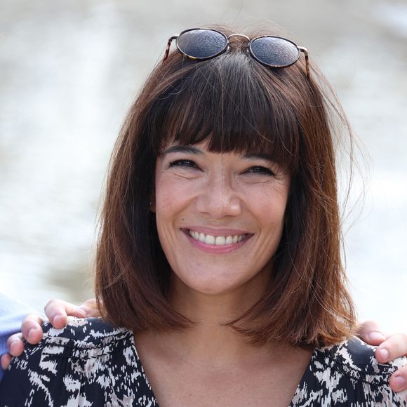 Voilà plusieurs décennies que Mélanie Doutey divertit les Français en s'illustrant dans d'innombrables projets en tous genres.

Mélanie Doutey lors du photocall du film "La belle étincelle" de la 25ème édition du Festival de la fiction de la Rochelle, France, le 15 septembre 2023. © Denis Guignebourg/BestImage