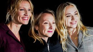 Alexandra Lamy avec sa soeur Audrey et sa fille Chloé Jouannet à Mykonos : les images de leur séjour sur l'île la plus jet-set de Grèce