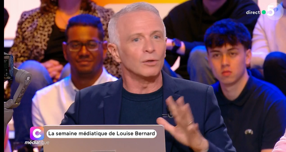 Samuel Etienne évoque le départ d'Olivier Minne dans "C Médiatique", le 4 mai 2025, sur France 5
