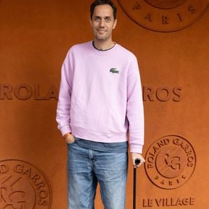 Grand Corps Malade (Fabien Marsaud) au photocall du village lors des Internationaux de France de Tennis de Roland Garros 2026, à Paris, France, le 5 juin 2026. © Jacovides-Moreau/Bestimage