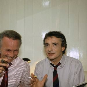 Archives - En France, à Paris, portrait de Jacques Revaux avec Michel Sardou en novembre 1986.