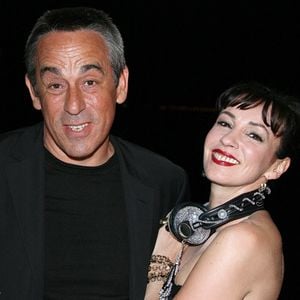 Thierry et sa femme Béatrice Ardisson assistent à la 'Elle Dior Party' à l'hôtel Eden Roc pendant le 61ème Festival de Cannes à Cannes, France, le 23 mai 2008. Photo by Denis Guignebourg/ABACAPRESS.COM