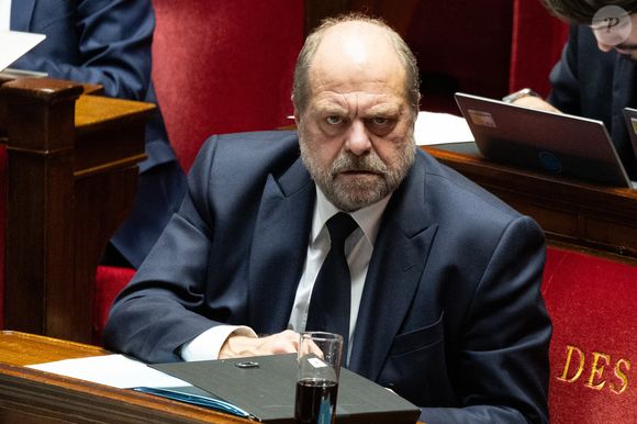 Le ministre français de la Justice, Eric Dupont-Moretti, assiste à un débat à l'Assemblée nationale à Paris, France, 24 janvier 2024. Le Parlement français a entamé des discussions sur un projet de loi constitutionnelle visant à inscrire le droit des femmes à l'interruption volontaire de grossesse (IVG) dans la Constitution. Photo par Raphael Lafargue/ABACAPRESS.COM