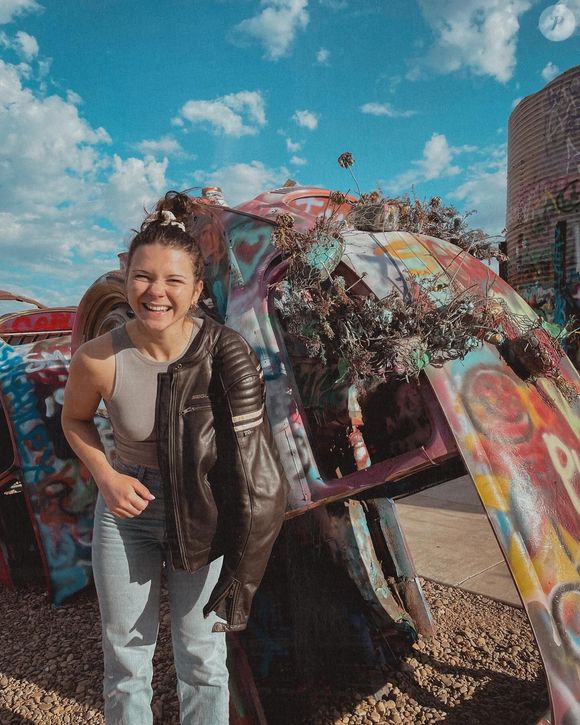Progressivement, elle reprend du poids et gagne en force et en confiance.

La présentatrice de la deuxième partie de soirée d'"Incroyable talent" Juju Fitcats - Instagram