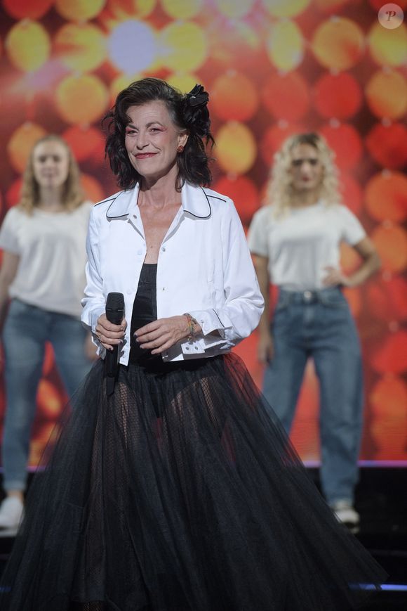 Exclusif - La chanteuse Lio - Enregistrement de l'émission "300 choeurs chantent Les tubes d'un jour" à Paris, qui sera diffusée le 19 mars 2021 sur France 3. Le 15 septembre 2020
