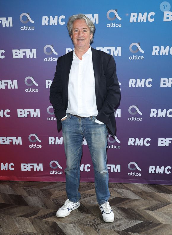Selon les informations du "Parisien", ce journaliste qui avait quitté l'antenne pour se consacrer à la production devrait prochainement revenir sur les ondes de BFMTV. 

Nicolas Poincaré lors de la conférence de presse de rentrée BFM TV. - RMC du groupe Altice France à Paris, France, le 31 août 2023. © Coadic Guirec/Bestimage