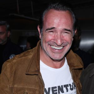 Jean Dujardin - Vernissage de l'exposition photos et du livre "La Boxe fait son cinéma" à l’hôtel Brach à Paris le 23 Septembre 2025. Ces clichés rendent hommage à plus de cinquante acteurs immortalisés dans des scènes où le noble art rencontre le 7ème art. © Denis Guignebourg/Bestimage