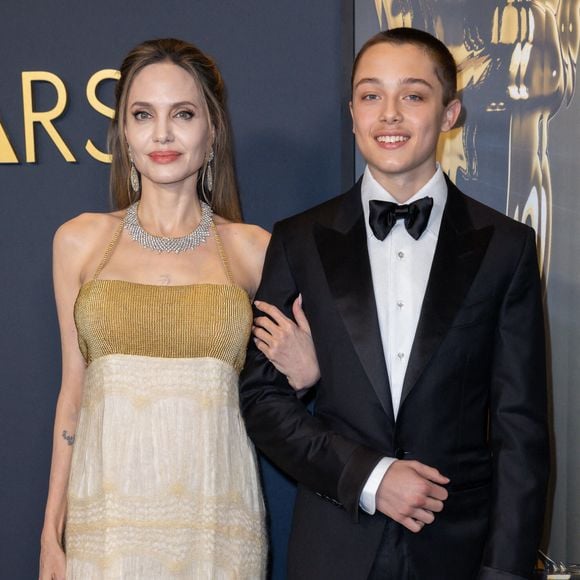 Angelina Jolie et Knox Jolie-Pitt assistent à la 15e édition des Governors Awards à Ovation Hollywood à Los Angeles, CA, USA. Photo by Elyse Jankowski/SPUS/ABACAPRESS.COM