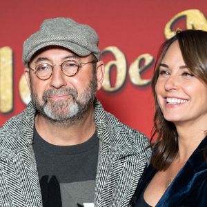 Kad Merad et sa femme Julia Vignali assistent à la première du film "Les Boules de Noel" au Pathe Wepler le 14 novembre 2024 à Paris, France. Photo by Alexis Jumeau/ABACAPRESS.COM