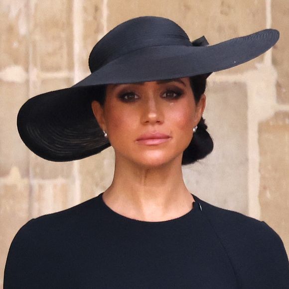 En cette période délicate, la mère de famille peut certainement compter sur le précieux soutien de ses proches...

Meghan Markle, duchesse de Sussex - Sorties du service funéraire à l'Abbaye de Westminster pour les funérailles d'Etat de la reine Elizabeth II d'Angleterre. Le 19 septembre 2022