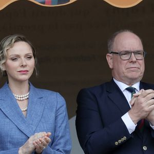 Malgré une disparition récente et marquante qui les a beaucoup attristés, Charlene de Monaco et le prince Albert ont tenu à faire bonne figure ce mardi

La princesse Charlene de Monaco, le prince Albert II de Monaco - Finale de la 118ème édition du Rolex Monte-Carlo Masters, au Monte-Carlo Country Club à Roquebrune Cap Martin. © Claudia Albuquerque/ Bestimage