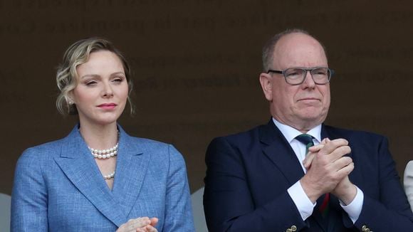 Charlene de Monaco sublime dans un ensemble original : avec le prince Albert elle célèbre une forte amitié