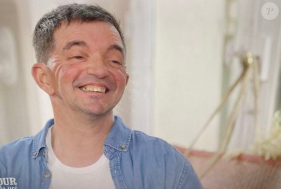 "Je porte des lunettes assez épaisses, je ne me trouve pas super beau, donc pourquoi pas changer de look", a-t-il expliqué, commençant ainsi à porter des lentilles !
Antoine, nouvel candidat de "L'amour est dans le pré"
