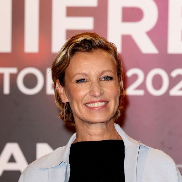 Pour elle, c’est un équilibre entre bien-être, plaisir et énergie.

Alexandra Lamy au photocall de la cérémonie d'ouverture de la 15ème édition du festival Lumière à la Halle Tony Garnier de Lyon le 12 octobre 2024. © Dominique Jacovides / Bestimage