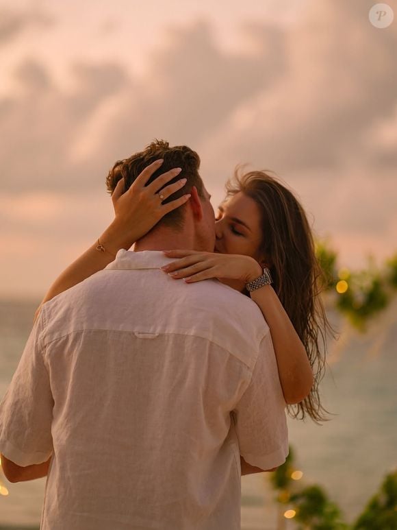 David Schumacher a annoncé ses fiançailles avec sa copine de longue date, Vivien Keszthelyi, pilote également.