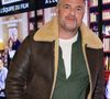 Il a en effet l'habitude de fréquenter la presqu'île de Guérande grâce à la mère de son fils.

Exclusif - Le réalisateur Emmanuel Patron et Arnaud Ducret lors de l'avant-première du film "Chers parents" (sortie le 25 février 2026) au cinéma CGR-Villenave d'Ornon prés de Bordeaux, le 1er décembre 2025.
© Jean-Marc Lhomer / Bestimage