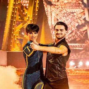 Eves Gilles est actuellement candidate de "Danse avec les stars"

Eves Gilles et Nino Mosa dans "Danse avec les stars"