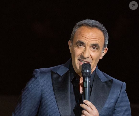 Le présentateur de TF1 a rejoint Cyril Féraud et Helena Noguerra lors de la 41e cérémonie des Victoires de la musique ce 13 février 2026.

Nikos Aliagas assiste à la 41e cérémonie des Victoires de la Musique à La Seine Musicale à Boulogne-Billancourt, France. Photo de Nasser Berzane/ABACAPRESS.COM