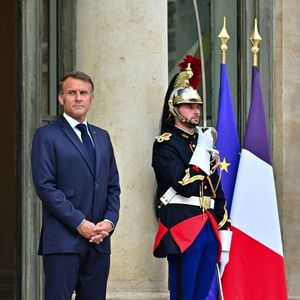 Le président Emmanuel Macron s’entretient avec le Président de la République du Sénégal au Palais de l'Elysée à Paris le 27 août 2025.
© Christian Liewig / Bestimage