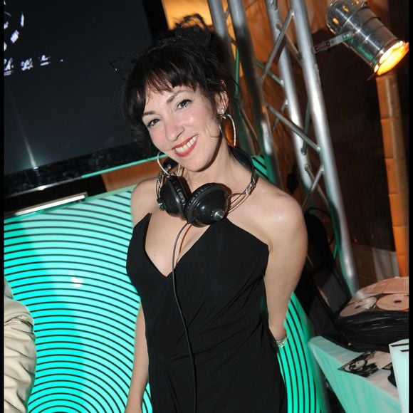 Béatrice Loustalan (ex femme de Thierry Ardisson), DJ de la soirée "Paris Première" lors du 63e Festival de Cannes en 2010.
RACHID BELLAK / BESTIMAGE