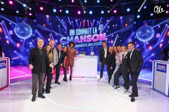 Exclusif- Julien Lepers, Philippe Risoli, Capucine Anav, Fabien Lecoeuvre, Delphine Wespiser, Gwendal Marimoutou, Christophe Carrière, Valérie Damidot, Silvia Notargiacomo, Lionel Tim, Isabelle Morini-Bosc, Jordan Deluxe, lors de l’enregistrement de l’emission "On Connait La Chanson Années 80", présentée par L.Boccolini et diffusée le 22 septembre 2026 sur W9, à Paris, France, le 9 avril 2026. © Jack Tribeca/Bestimage