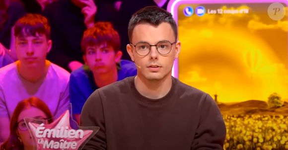 Emilien sur le plateau de "12 Coups de midi" (TF1) - Capture d'écran YouTube - Les 12 Coups de midi.