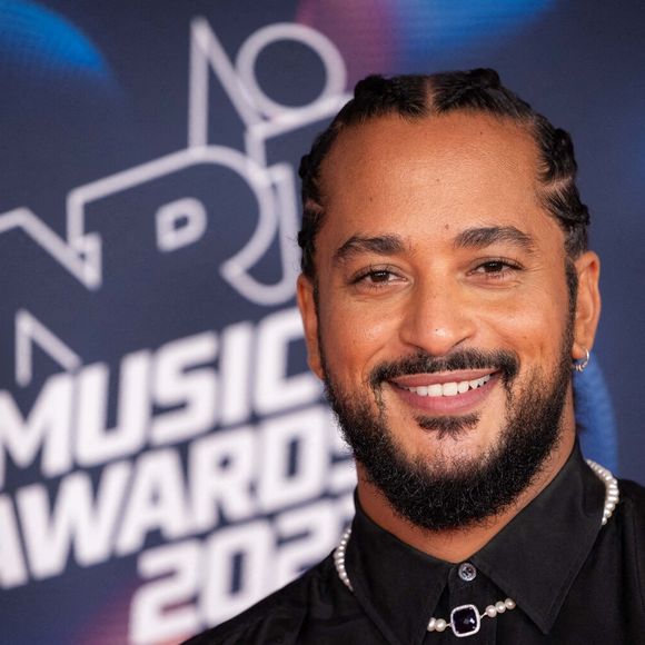Tapis rouge des NRJ MUSIC AWARDS 2023. SLIMANE assiste au tapis rouge des NRJ MUSIC AWARDS 2023, au Palais des Festivals, à Cannes. Le 10 novembre 2023. Photo by Shootpix/ABACAPRESS.COM