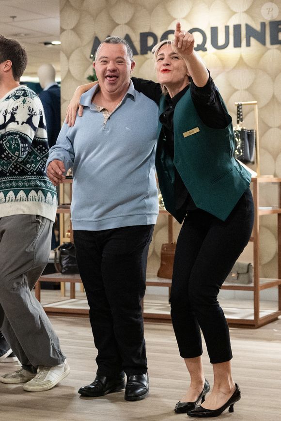 Karen Derse, Arnaud Toupense lors du tournage de l'émission "Panique au grand magasin" diffusée le 15 décembre 2025 sur TF1.

© Cyril Moreau/Bestimage