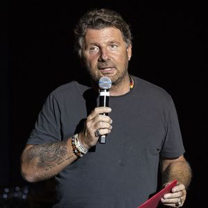 Philippe Lellouche - Représentation de la pièce de théâtre "Chers parents" au Théâtre de Verdure lors du 40ème Festival de Ramatuelle. Le 8 août 2024
Cyril Bruneau / Festival de Ramatuelle / Bestimage