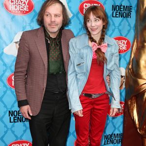 Philippe Katerine et Julie Depardieu assistent à la première du spectacle de danse "Noemie Lenoir au Crazy Horse" qui se tient au Crazy Horse à Paris, France, le 02 juin 2013. Photo Audrey Poree/ABACAPRESS.COM