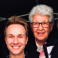 EXCLU Simone, la grand-mère de Cyril Féraud, est sa première fan : "Elle regarde chaque semaine si des magazines parlent de lui !"