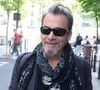 Florent Pagny quitte les studios RTL à Neuilly-sur-Seine le 2 mai 2025. © Denis Guignebourg/BestImage