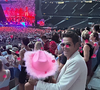 Présent avec sa fille Lila pour assister au show événement du "Cowboy Carter Tour",
Jamel Debbouze et sa fille Lila au concert de Beyoncé au stade de France à Paris.