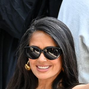 Salma Hayek lors du défilé Balenciaga Collection Haute Couture Automne/Hiver 2025-2026 lors de la Fashion Week de Paris (PFW), à Paris, le 9 juillet 2025. 

© Yehiel Chekroune/bestimage