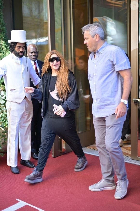 La société en charge de l'événement a confirmé le décès et exprimé sa profonde tristesse.

Exclusif - Shakira sort de son hôtel à New York après sa performance au Global Citizen Festival. 

©Bestimage