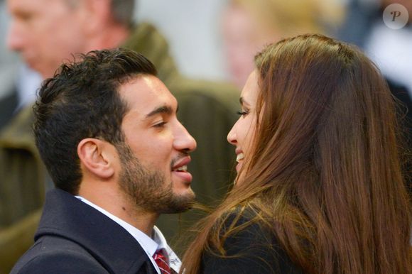 Maxime Mermoz et Barbara Morel lors du match du tournoi des VI Nations entre la France et l'Angleterre au Stade de France à Saint-Denis, le 1er février 2014