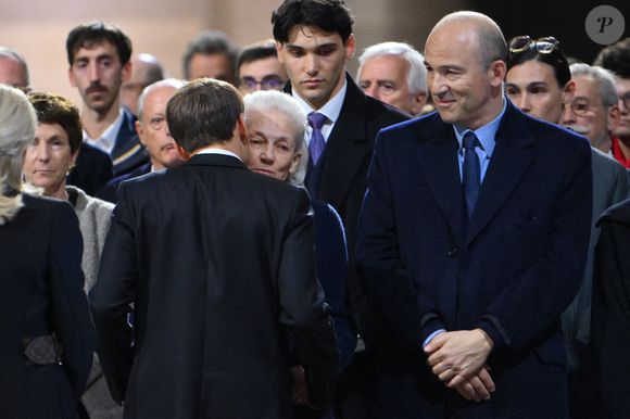 Le président français Emmanuel Macron, Robert Badinte, Simon Badinter pendant la cérémonie d'intronisation de Robert Badinter, ancien ministre de la Justice, au Panthéon à Paris, France, le 9 octobre 2025. Photo par Eliot Blondet/ABACAPRESS.COM