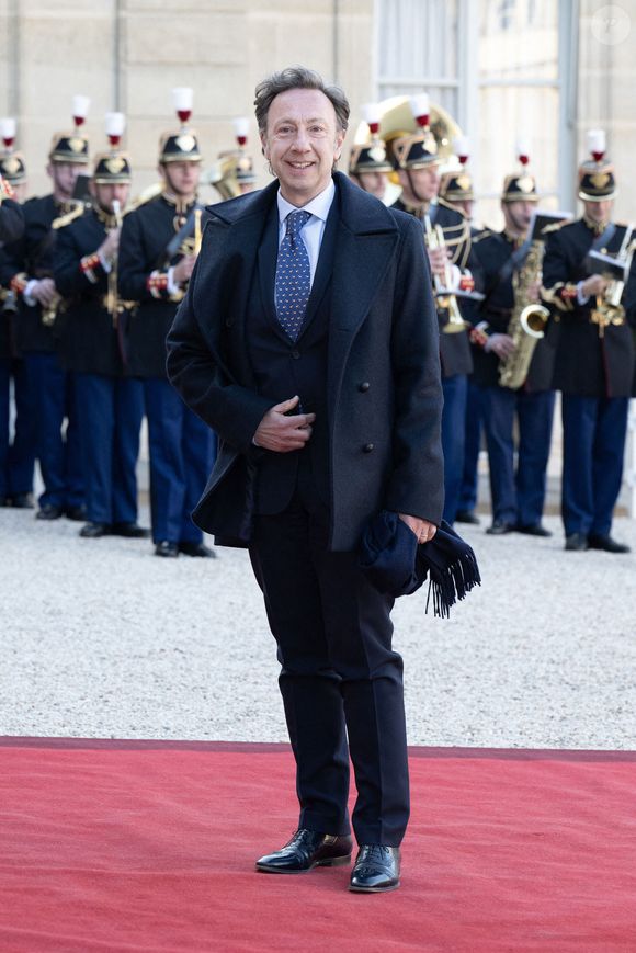 Stephane Bern se rend au palais présidentiel de l'Elysée pour assister à un dîner d'Etat en l'honneur du couple royal du Danemark, à Paris, France, le 31 mars 2025. Photo by David NIVIERE/ABACAPRESS.COM
