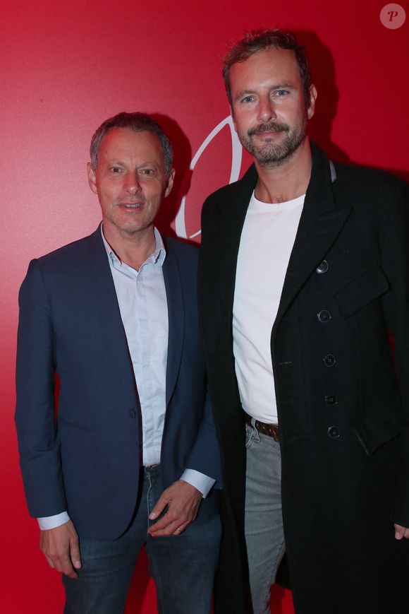 Sur Instagram, François Roelants a récemment partagé un projet d’envergure, suscitant la fierté évidente de son époux. 

Marc-Olivier Fogiel et son mari François Roelants au " Loubi Show " by Christian Louboutin dans le cadre de la Fashion Week de Paris, au DOJO de Paris, France, le 2 Octobre 2025.
© Bertrand Rindoff / Bestimage