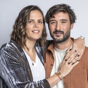 Elle cale ses déplacements pendant la garde alternée avec Jérémy Frérot, le père de ses fils.

Enregistrement de l'émission "La Chanson secrète 11" diffusée sur TF1, le 24 juin. Photo : Cyril Moreau / Bestimage