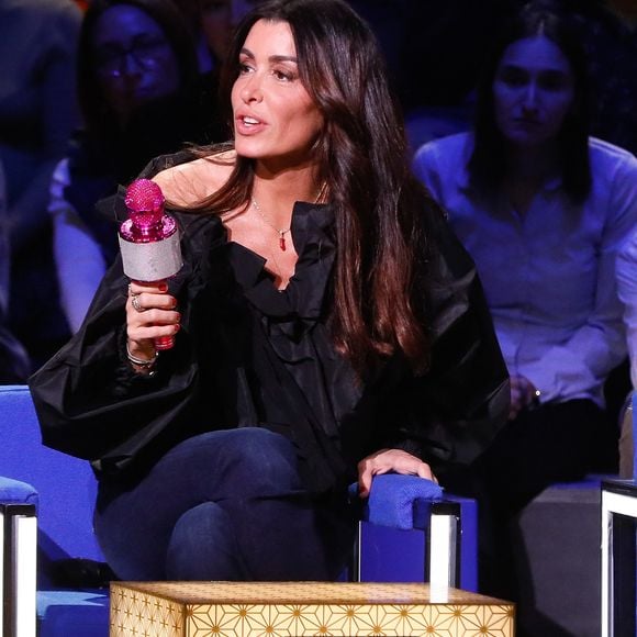 Les fans de Jenifer sont aux anges. 


Jenifer Bartoli - Enregistrement de l'émission "La boîte à secrets 15", au Studio 128 à Saint Denis, présentée par F.Bollaert et diffusée le 17 février 2023 sur France 3
© Christophe Clovis / Bestimage