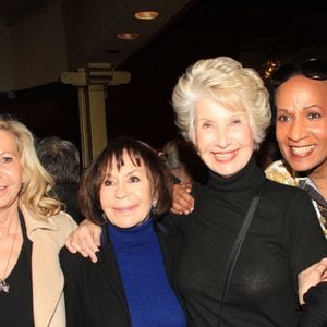 D'autant qu'il y a 20 ans, dans "La Ferme Célébrités", il avait touché 25 000 euros par semaine.

Pierre-Jean Chalençon, Fiona Gelin, Danièle Evenou, Vincent Mc Doom, Natacha Amal - People à la première du spectacle "Danièle Gilbert et les idoles de Midi-Première" au Casino de Paris le 11 mars 2019. © Philippe Baldini/Bestimage