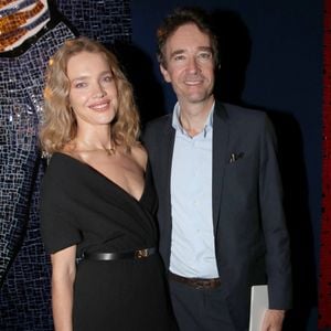 La mannequin reconnaît toutefois devoir parfois lui demander de rentrer plus tôt.
Natalia Vodianova et Antoine Arnault au Front Row du défilé de mode Christian Dior Haute-Couture automne-hiver 2024/2025 lors de la Fashion Week de Paris, France, le 24 juin 2024. Bertrand Rindoff/Bestimage
