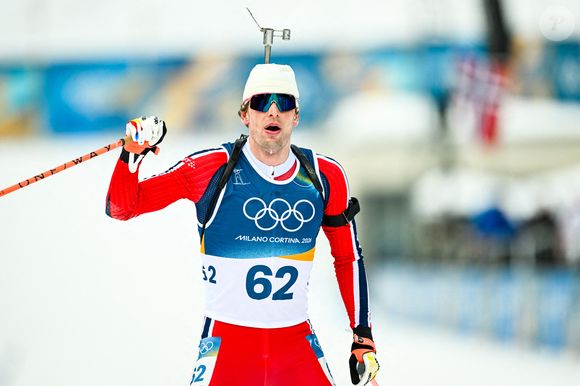 ANTERSELVA, 10 février 2026 Photo by Xinhua/ABACAPRESS.COM) -- Le Norvégien Sturla Holm Laegreid célèbre l'issue de l'épreuve individuelle masculine de 20 km de biathlon aux Jeux Olympiques d'hiver de Milan-Cortina 2026 à Anterselva, en Italie, le 10 février 2026. Photo by Xinhua/ABACAPRESS.COM/Jiang Han)