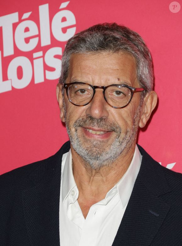 Michel Cymes - Photocall de la soirée "Télé Loisirs Awards 2024" aux Jardins du Pont-Neuf à Paris le 23 septembre 2024.   © Coadic Guirec/Bestimage