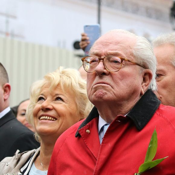 Jean-Marie Le Pen
Traditionnel défilé du Front National à l'occasion du 1er mai, avec dépôt de gerbe au pied de la statue de Jeanne d'Arc, puis discours de Marine Le Pen place de l'Opéra.
Paris, le 1er Mai 2015